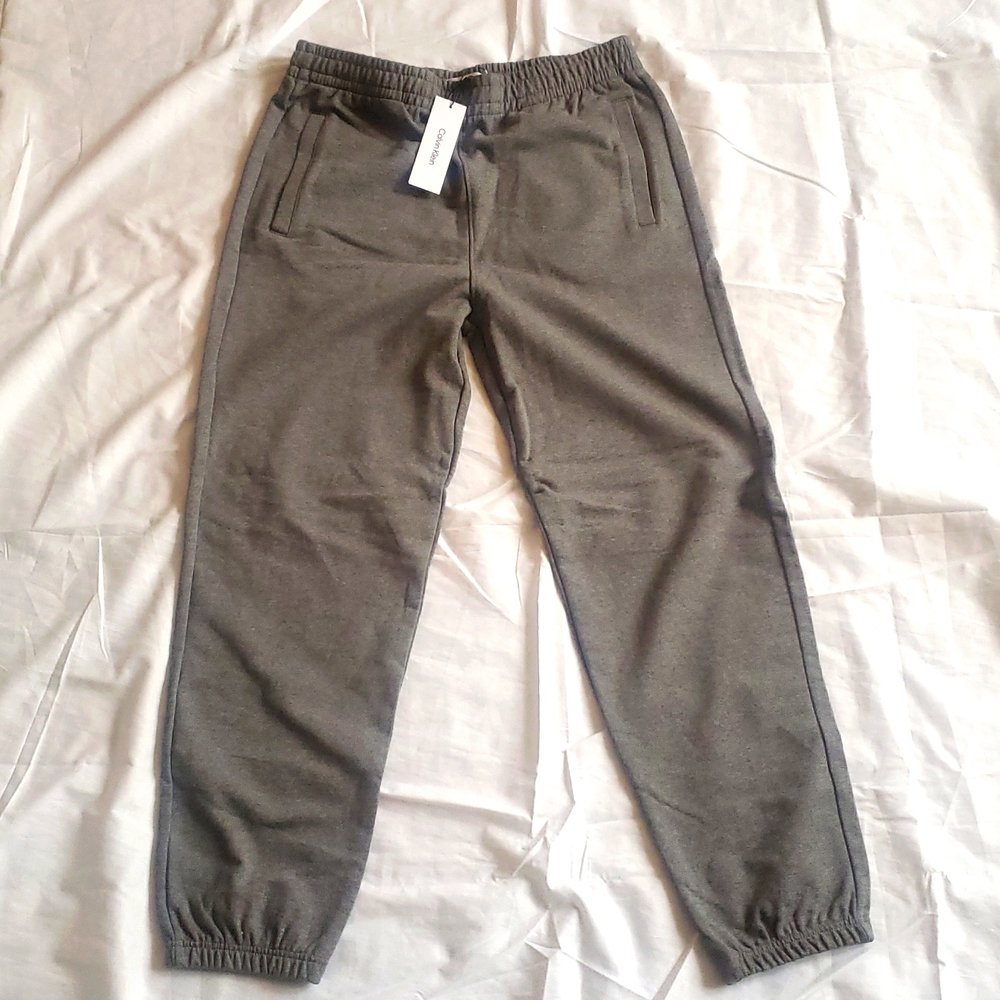 NWT Calvin Klein mens joggers